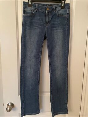Massimo Dutti Women's Straight-Leg Jeans in Mid Blue